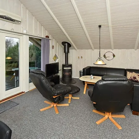 度假居 8 Person In Oksbol-by Traum